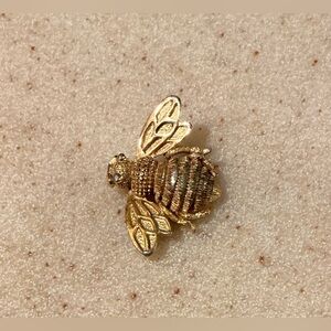 Avon Gold-Toned Bee Pin